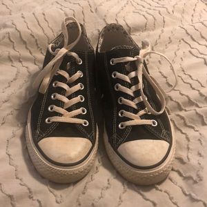 Women’s size 10 black converse
